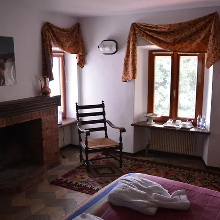 Frühstückspension L'uovo E La Faina Busca