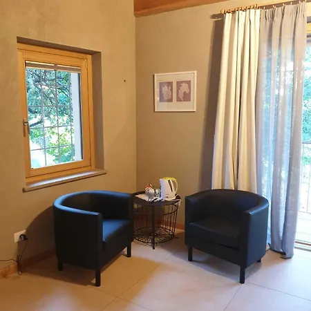 L'uovo E La Faina Frühstückspension 4*