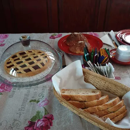 Frühstückspension L'uovo E La Faina 4*