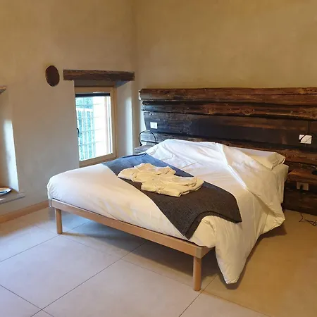 L'uovo E La Faina Frühstückspension 4*