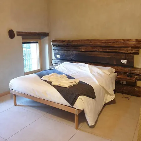 Frühstückspension L'uovo E La Faina Busca