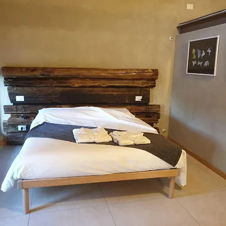 L'uovo E La Faina Frühstückspension