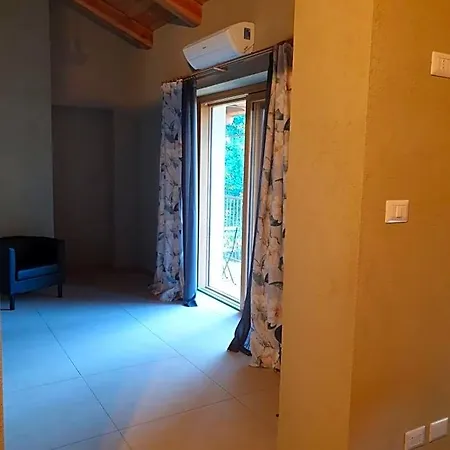فندق مبيت وإفطار L'uovo E La Faina Busca