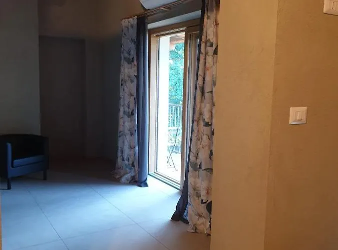 L'uovo E La Faina 4* Busca