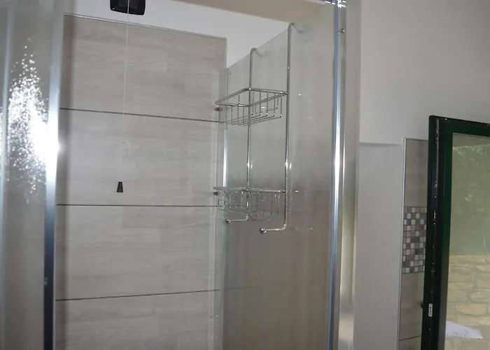 L'uovo E La Faina Busca