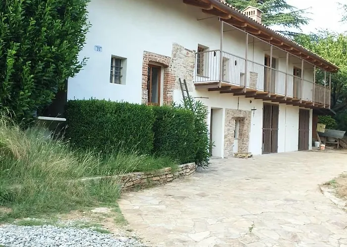 L'uovo E La Faina Busca