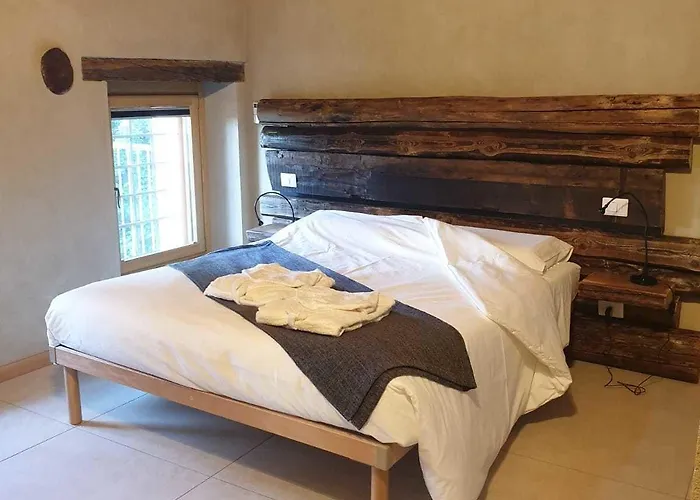 Bed & Breakfast L'uovo E La Faina Busca